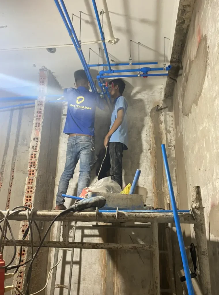 đi ống nước nóng